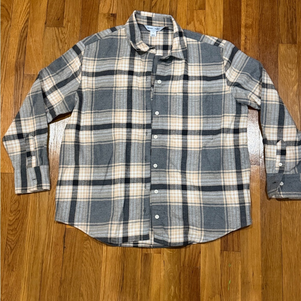 Old Navy Men's Casual Plaid Shirt in Gray and Cream